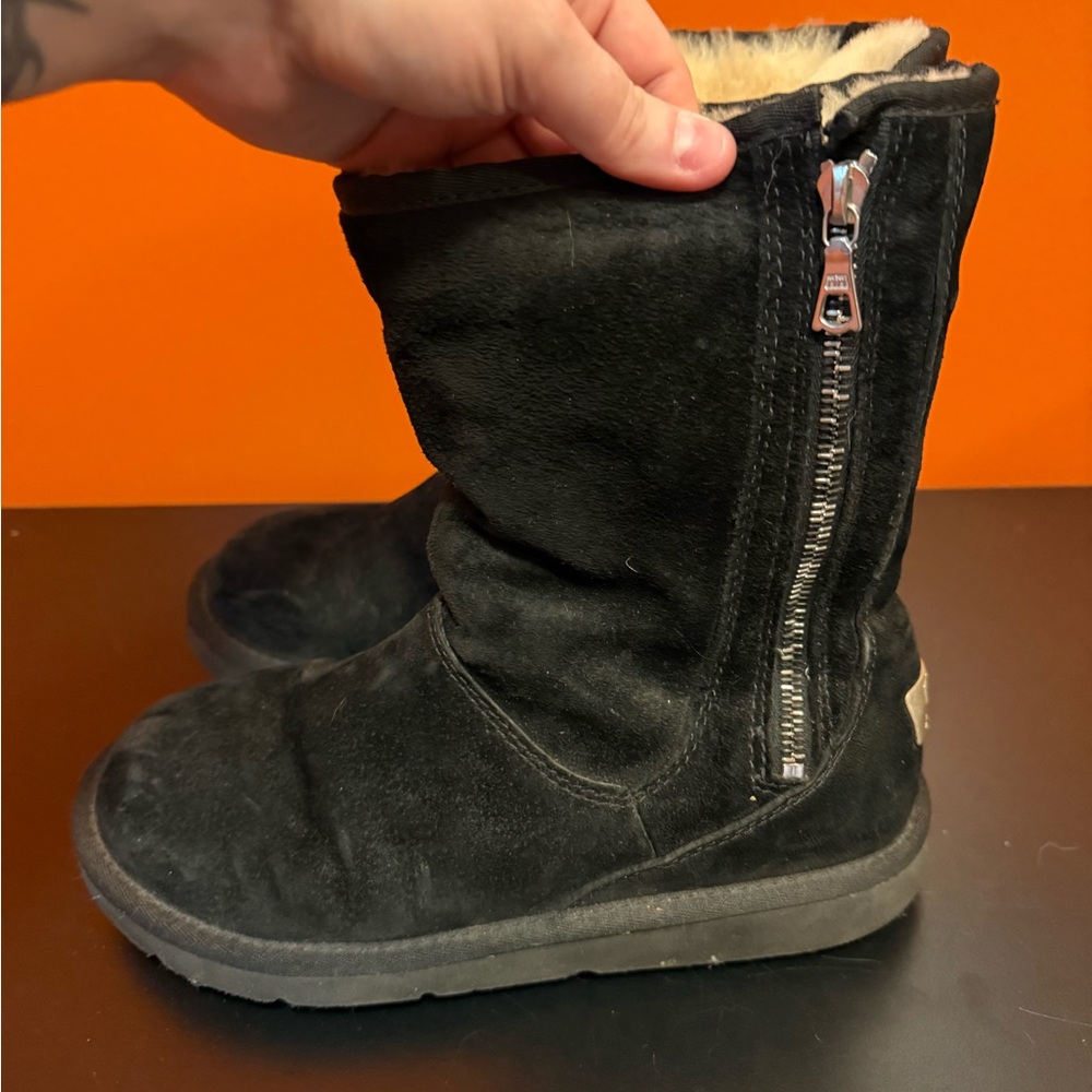 UGG Black Mayfaire Boots with Zipper Size 8